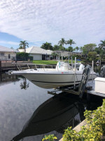 '99 27' Century in great shape w/ newer Suzuki 150's w/ only 60 hours