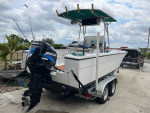 24' Robalo Center Consol