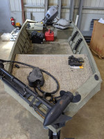 Tracker Grizzly 1448 14ft. aluminum fishing boat