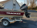 1999 Bass Tracker Pro Deep V17