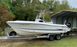 2000 Hydra-Sports 2390 Vector