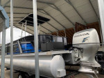 2020 Bennington 25FT Tri toon Pontoon with a use 2008 225HP Honda