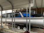 2020 Bennington 25FT Tri toon Pontoon with a use 2008 225HP Honda