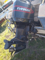 EVINRUDE 150 HORSE POWER V6 OUTBOARD ENGINE IN EXCELLENT CONDITION