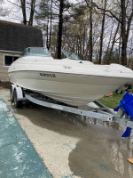 21 Sea Ray deck boat