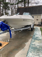 21 Sea Ray deck boat