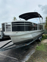 2022 Bennington 25SXSR