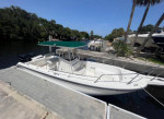 2000 Boston Whaler 260 Outrage