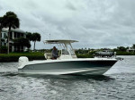 2018 Boston Whaler 230 Outrage