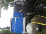 25 foot pontoon with 125 mercury