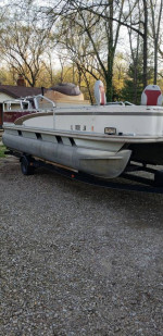 2000 freedom fish pontoon