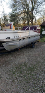 2000 freedom fish pontoon