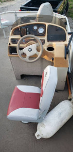 2000 freedom fish pontoon