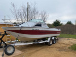 Crestliner 1986 Boat 23 ft - NEEDS MOTOR OMC Outdrive