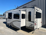 2020 Jayco Eagle RSTS 5th wheel camper Like New!