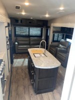 2020 Jayco Eagle RSTS 5th wheel camper Like New!