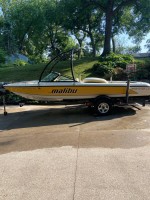 Malibu Sportster LX Ski/Wake Boat - 2003