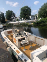 25’ 2987 Mako CC