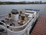 2005 Crestliner Pontoon boat  good condition