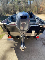 Starcraft fishing boat