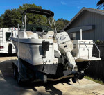 2000 Bayliner Trophy Walkaround Fishing Boat