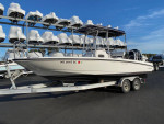 2008 230 Dauntless 23 ft Boston Whaler