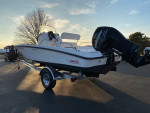 2008 Boston Whaler 20 FT 200 Dauntless