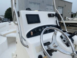 2004 Boston Whaler 210 21 Outrage