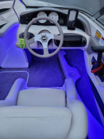 2002 LARSON SEI 212