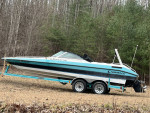 Interceptor 23' Caravelle Boat v8 Ford