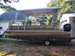 20 ft. Pontoon Boat