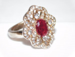 LOVELY LADIES RED & WHITE TOPAZ RING ~ COSTUME JEWELRY SIZE 9