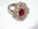 LOVELY LADIES RED & WHITE TOPAZ RING ~ COSTUME JEWELRY SIZE 9