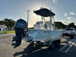 2013 SEAFOX 22XT 2013 YAMAHA 150 HP 4 STROKE LOW HOURS LIKE NEW BOAT. 2015 TRAIL