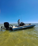 TALON F-20 FLATS BOAT