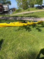 14 Ft Kayak Wilderness Systems w/ Extras