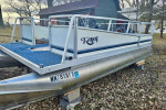 Kayot 18’ Pontoon