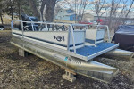 Kayot 18’ Pontoon