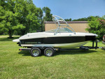 2008 Chaparral 204