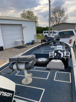 1993 Lowe 17 foot Crappie Rig