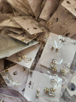 100 pcs all same new lot of jewelry