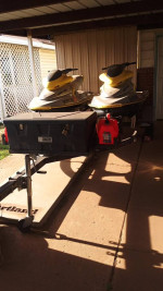 Pair of xpl sea doos 2001