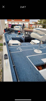 1990 Lowe fishing boat