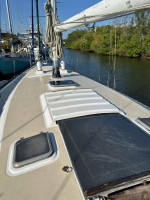 37' Cherubini Hunter H37C