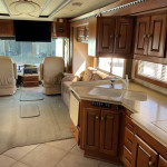 2005 MONACO SAFARI 40.5 ft.