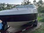 22' crownlive like new