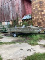 Boat/trailer with pedestal seats-price reduced