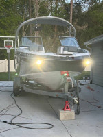 2011 Yamaha 242 Limited S ski boat