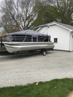 2020 Godfrey Pontoon