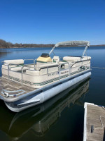2001 MISTY HARBOR 20’ PONTOON 50hp MERC